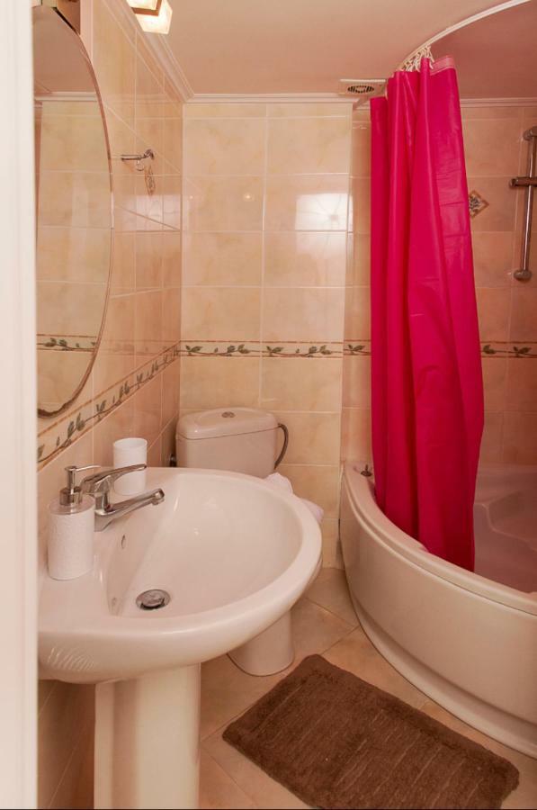 Ferienwohnung Relaxing Appt. Into The Heart Of Historical Center Kalamata Exterior foto